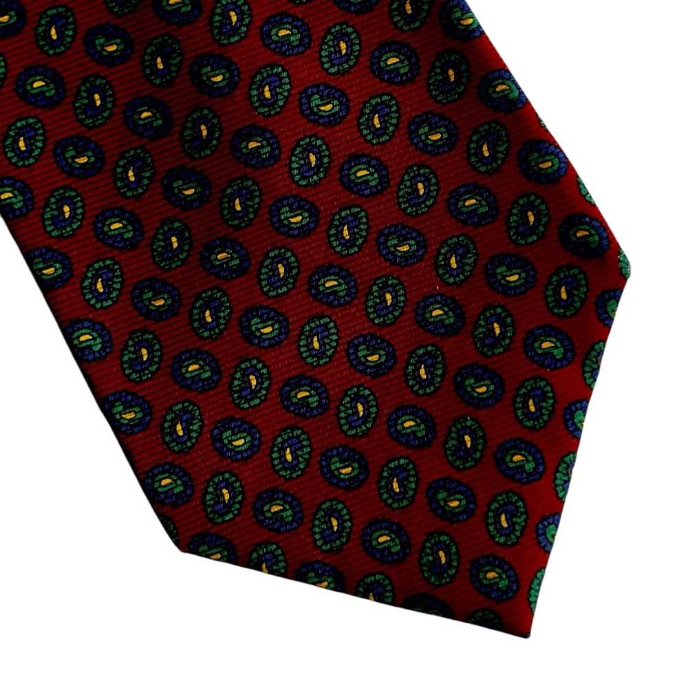 Classic Burberrys Tie. 100% Silk.Hand Sewn. EUC.